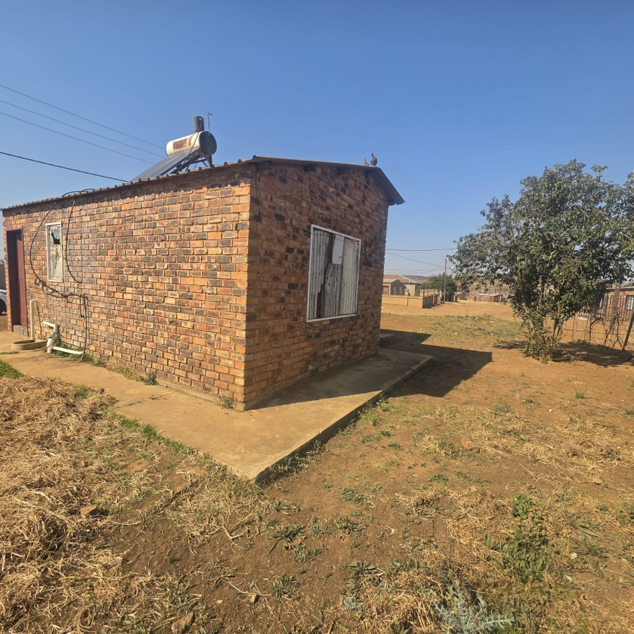 2 Bedroom Property for Sale in Ikageng North West